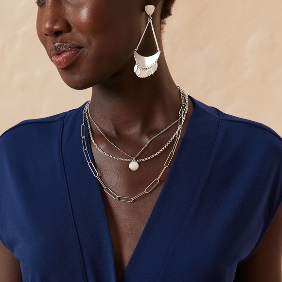 Banana Republic Factory Crepe Wrap-Style Top. NWT. - Picture 4 of 5